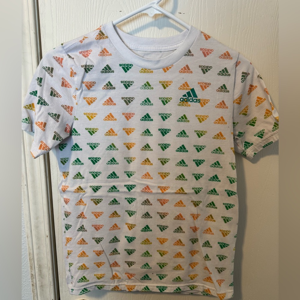 Adidas women’s T-shirt size M